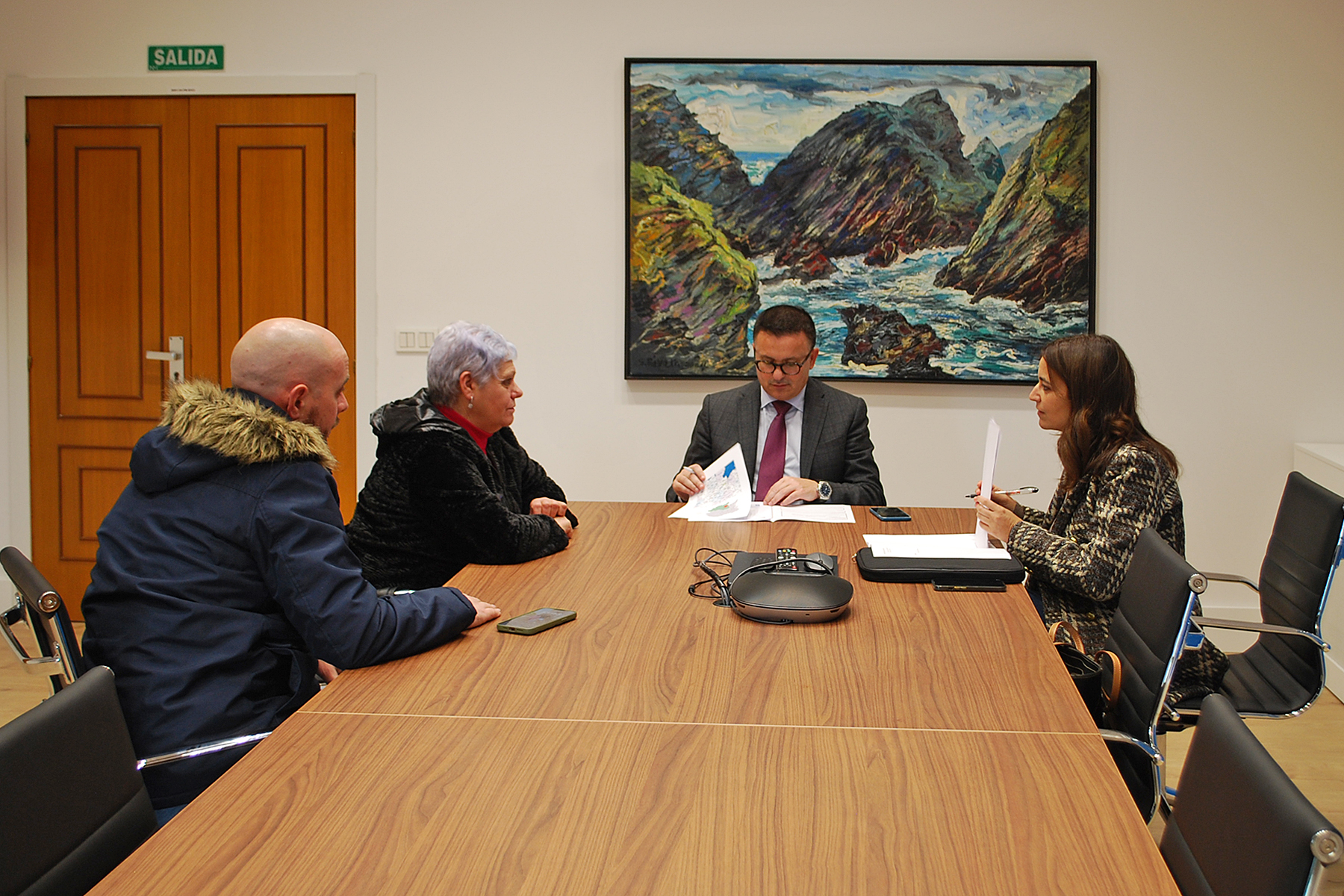 A Xunta avalía coa alcaldesa de Gomesende as posibilidades de mobilizar e poñer en valor terras neste municipio