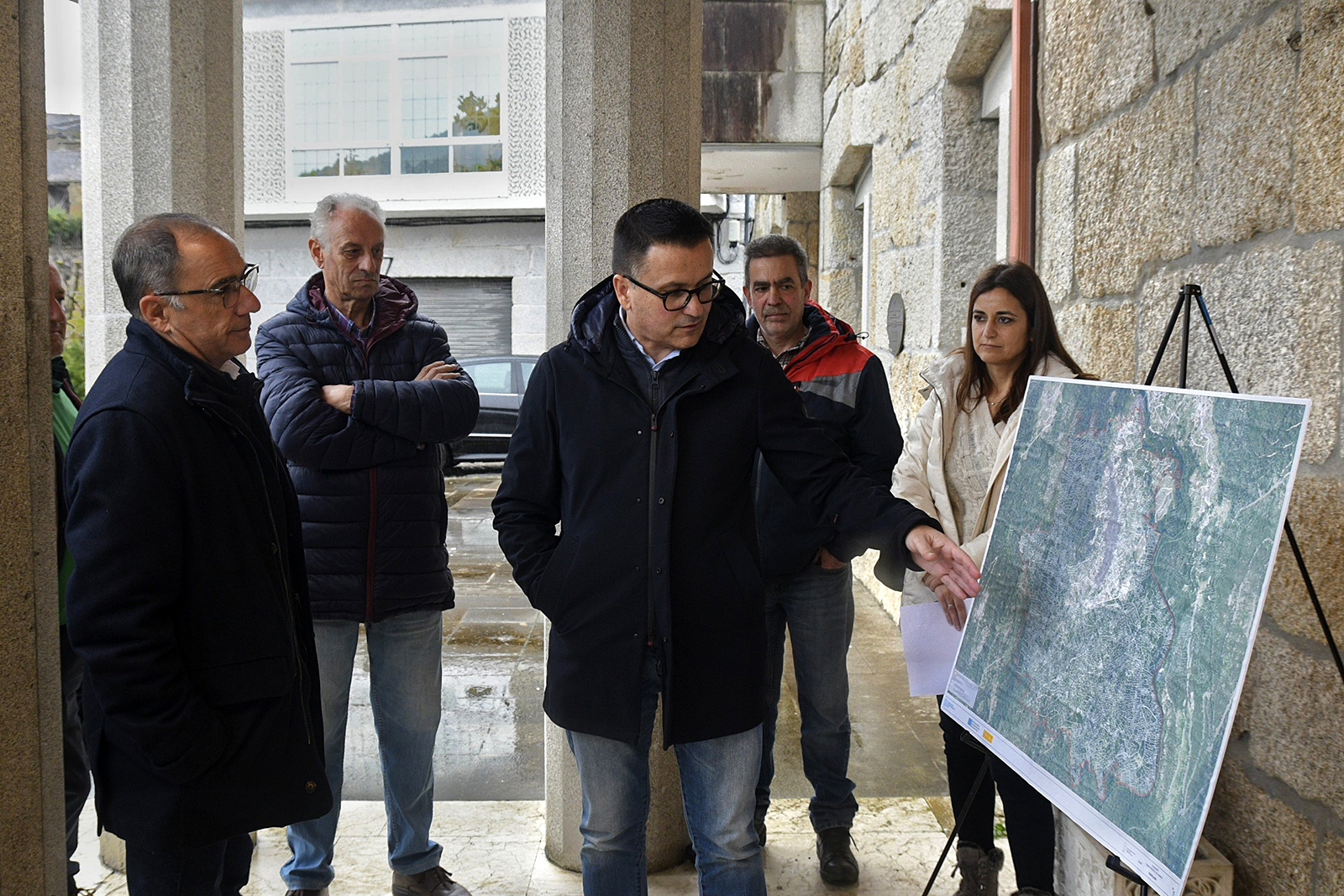 A Xunta prosegue os traballos de roza para a posta en marcha do polígono agroforestal de Remuíño