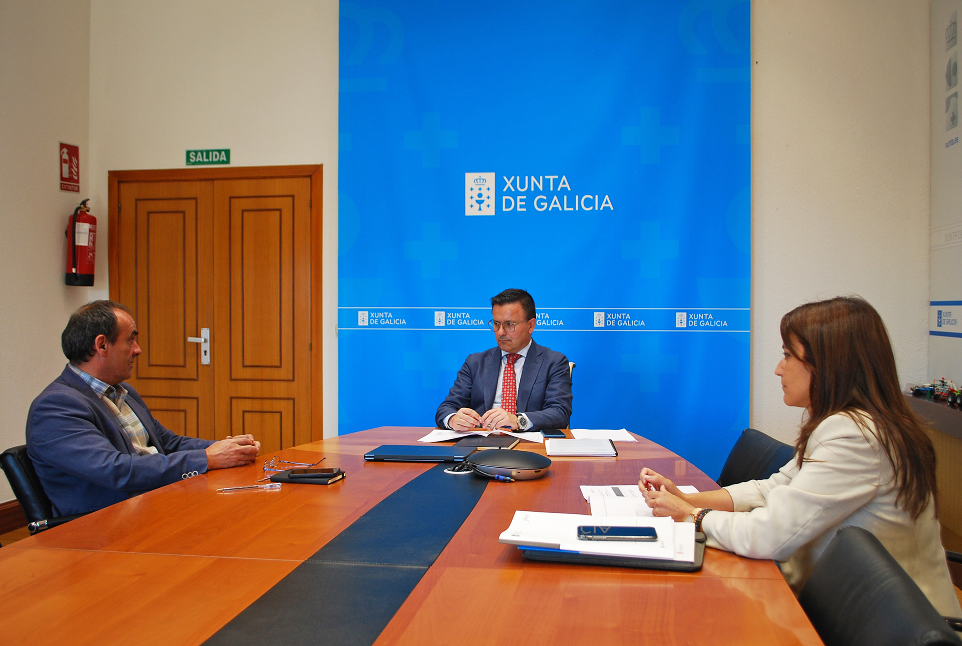 A Xunta e o Concello de Coles avaliarán a posta en marcha dun polígono agroforestal no marco da Lei de recuperación da terra agraria de Galicia