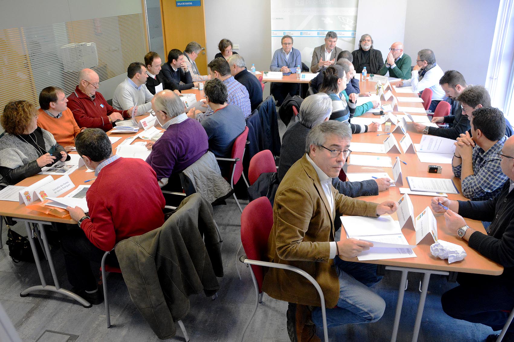 Reunión alcaldes A Coruña cesión fincas